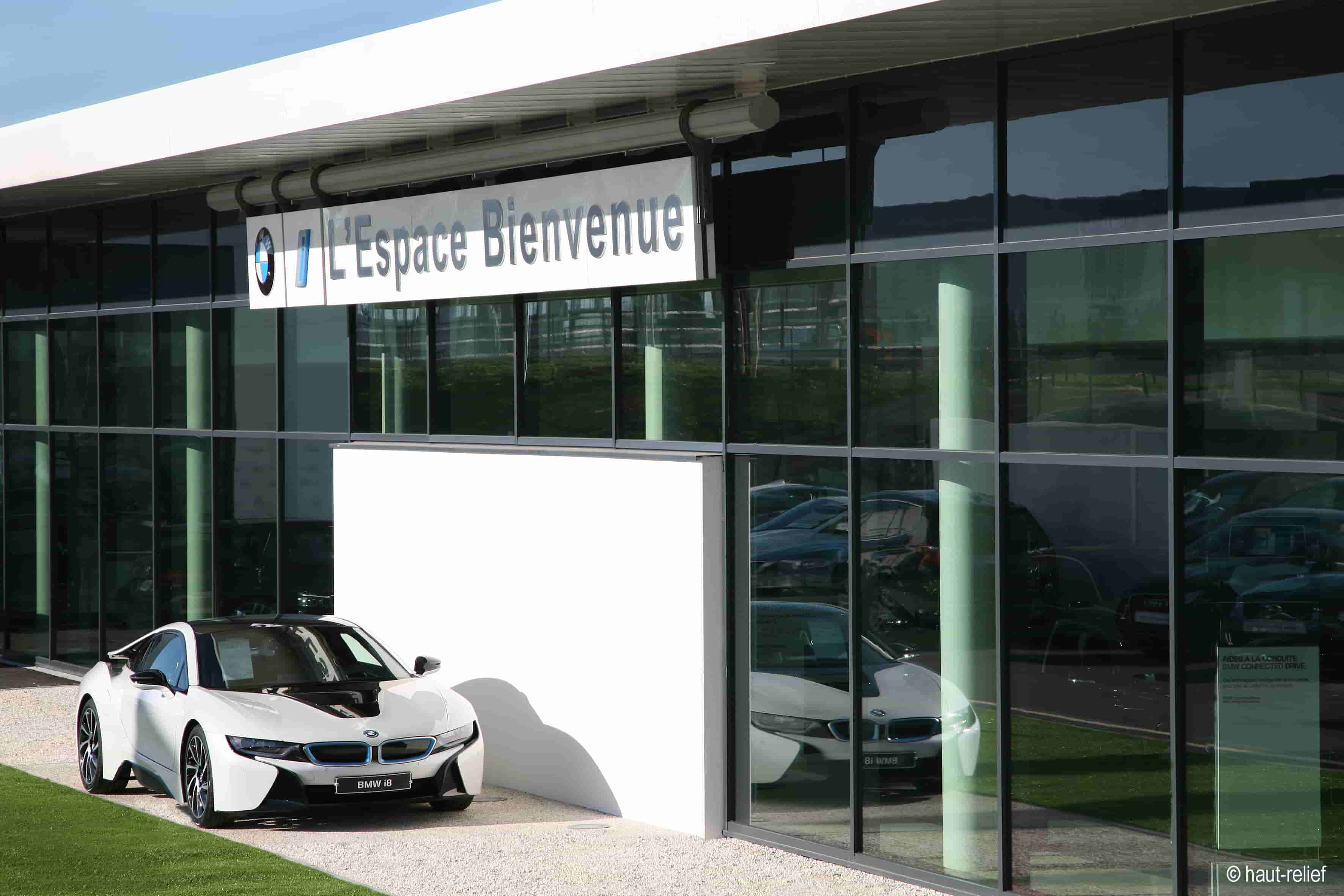 Photographie d'entreprise concession automobile BMW - Espace Bienvenue